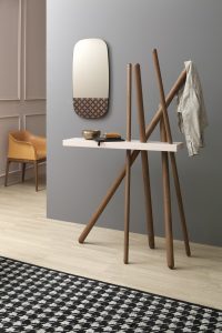 Console Wood