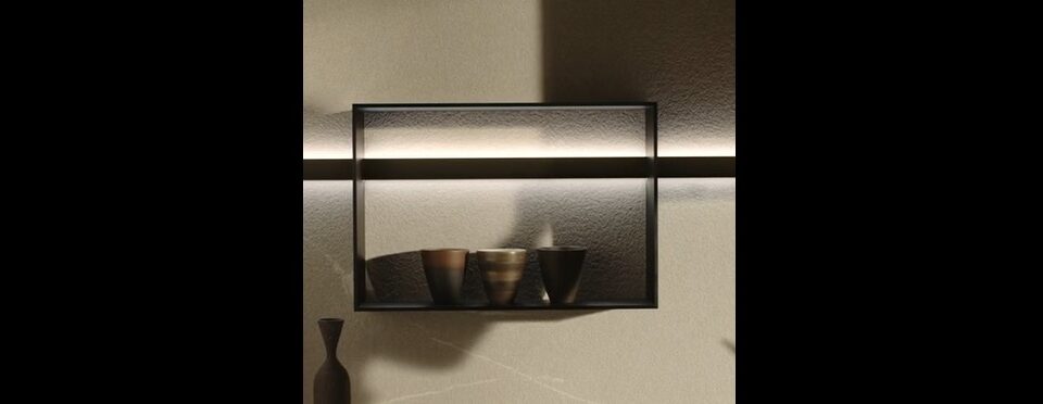 Pensili Lateral Arredo3 con presa laterale in cucina moderna